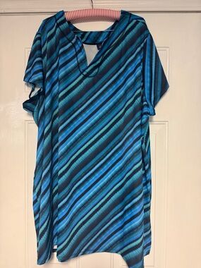 Swimsuits For All Teal & Navy Diagonal Stripe Keyhole Tunic